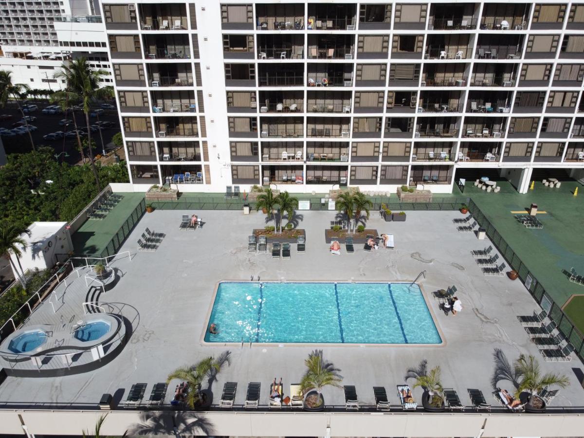 Cozy Waikiki Getaway, Stroll To Beach With Free Parking Honolulu Eksteriør billede