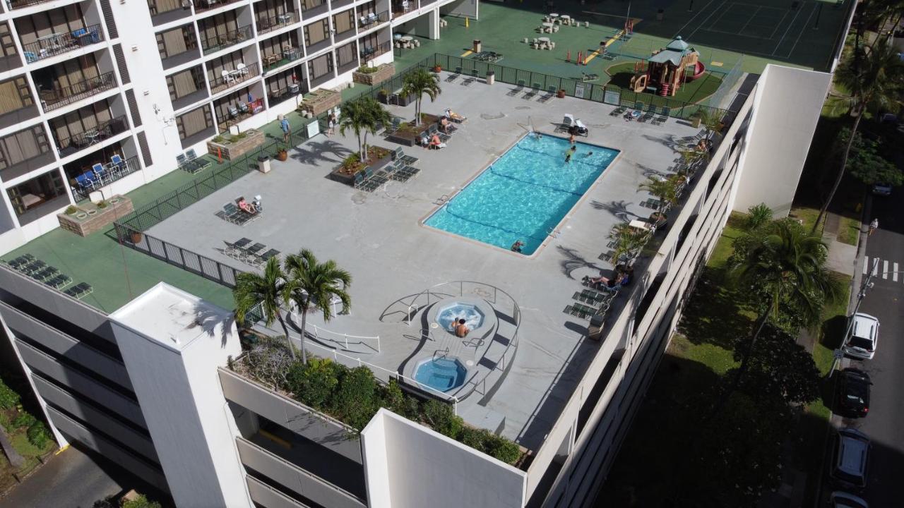 Cozy Waikiki Getaway, Stroll To Beach With Free Parking Honolulu Eksteriør billede