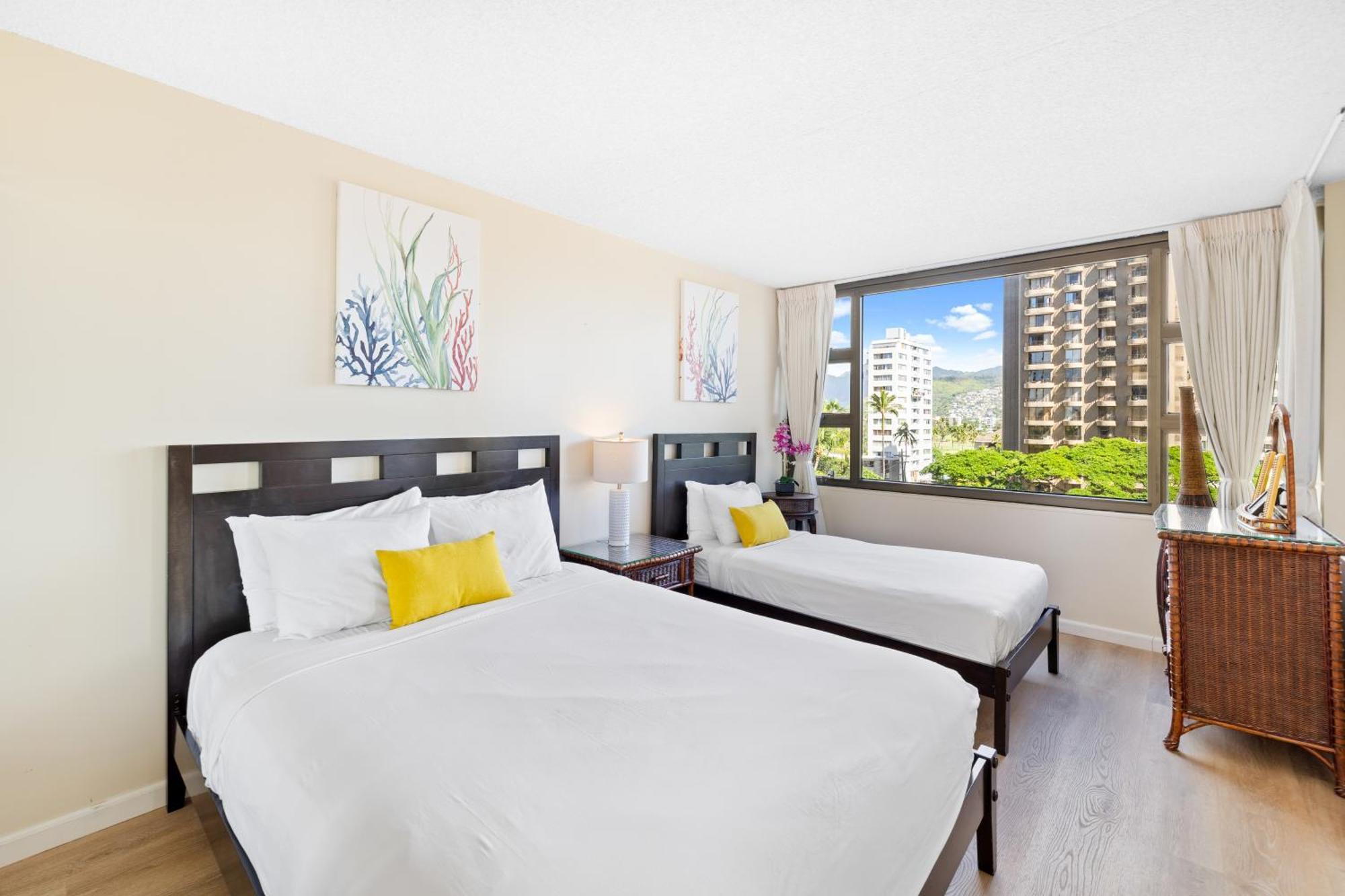 Cozy Waikiki Getaway, Stroll To Beach With Free Parking Honolulu Eksteriør billede