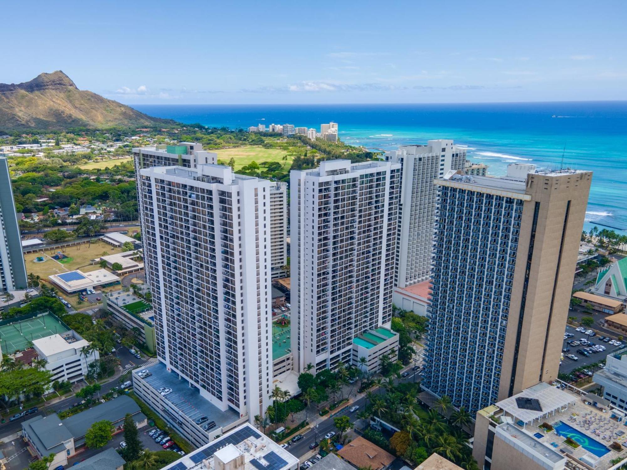 Cozy Waikiki Getaway, Stroll To Beach With Free Parking Honolulu Eksteriør billede