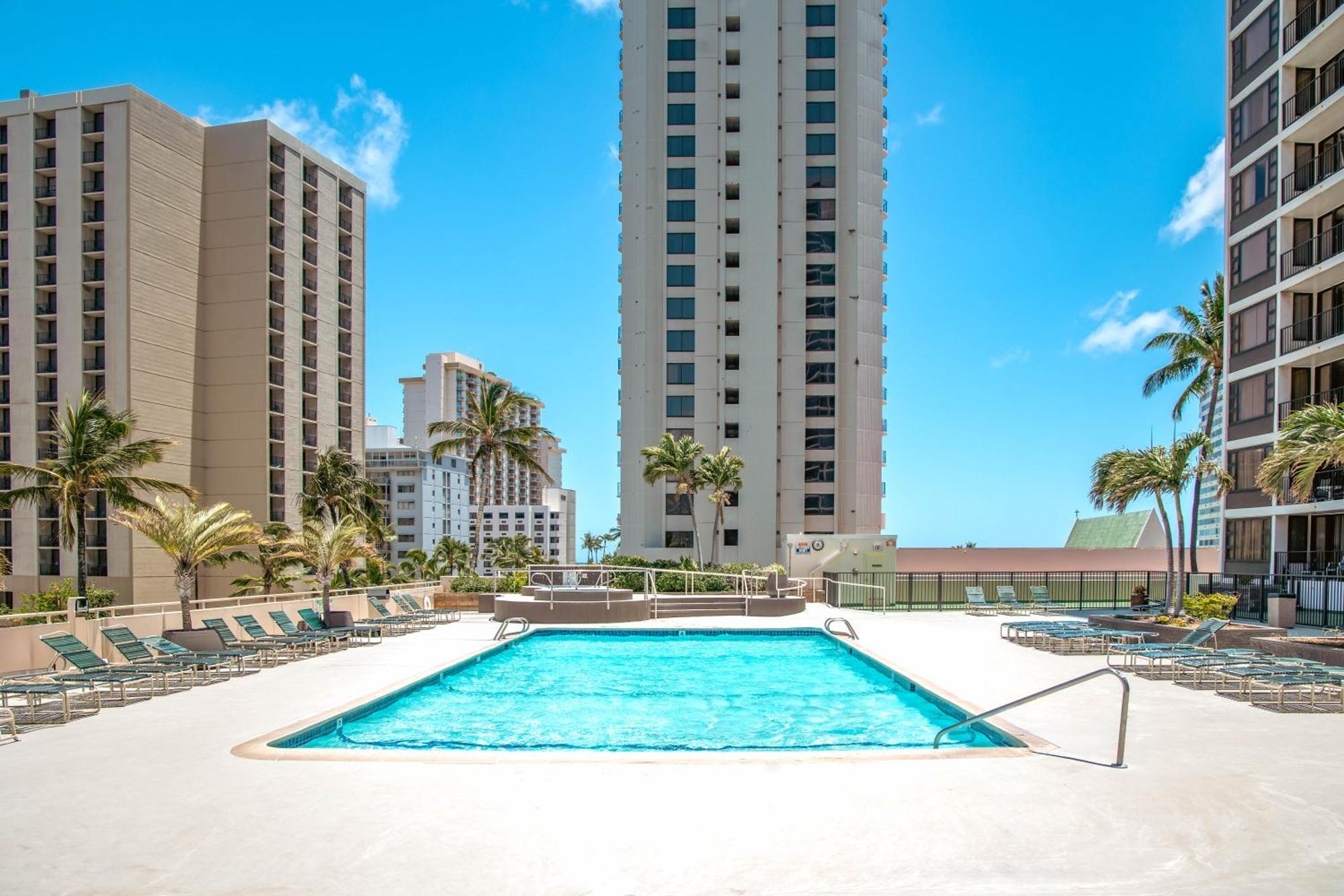 Cozy Waikiki Getaway, Stroll To Beach With Free Parking Honolulu Eksteriør billede