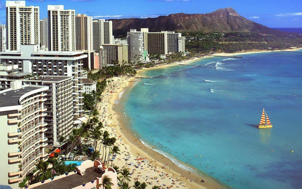 Cozy Waikiki Getaway, Stroll To Beach With Free Parking Honolulu Eksteriør billede