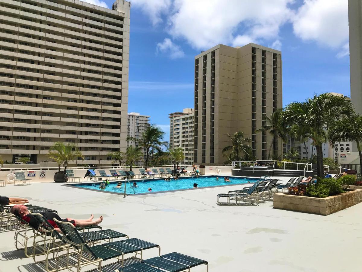 Cozy Waikiki Getaway, Stroll To Beach With Free Parking Honolulu Eksteriør billede